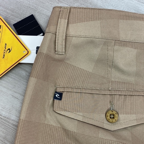 RIP CURL - DECLASSIFIED HYBIRD MENS SHORTS - Picture 11 of 11